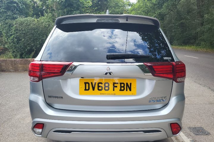  Mitsubishi Outlander PHEV 2.4h Twinmotor 13.8kwh 4h SUV 5dr Petrol Plug In Hybrid Cvt 4wd Euro 6 (s/s) (209 Ps) 2018