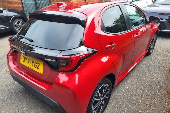 Toyota Yaris 1.5 VVT H Design Hatchback 5dr Petrol Hybrid E Cvt Euro 6 (s/s) (116 Ps) 2021