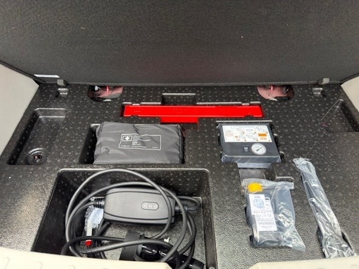  Gwm Ora 03 48kwh Pure Plus Hatchback 5dr Electric Auto (171 Ps) 2024