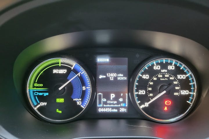  Mitsubishi Outlander PHEV 2.4h Twinmotor 13.8kwh Dynamic SUV 5dr Petrol Plug In Hybrid Cvt 4wd Euro 6 (s/s) (224 Ps) 2020